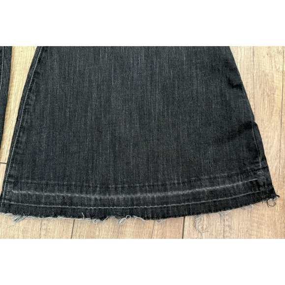 We The Free Free Bell Bottom Button Front Frayed Hem Black Denim Jeans Size 26 - Picture 7 of 16